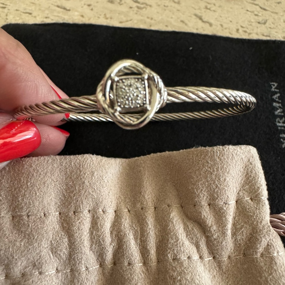 David Yurman  Infinity Diamond bracelet